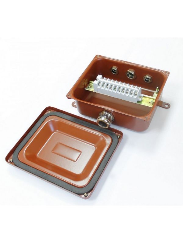 Коробка соединительная КС-20 УХЛ1,5 IP65 металлические заглушки ЗЭТА